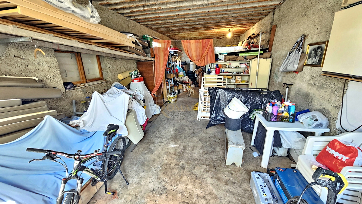 Casa a Trogir/Čiovo - Vicino al campeggio Rožac - 200 m dal mare